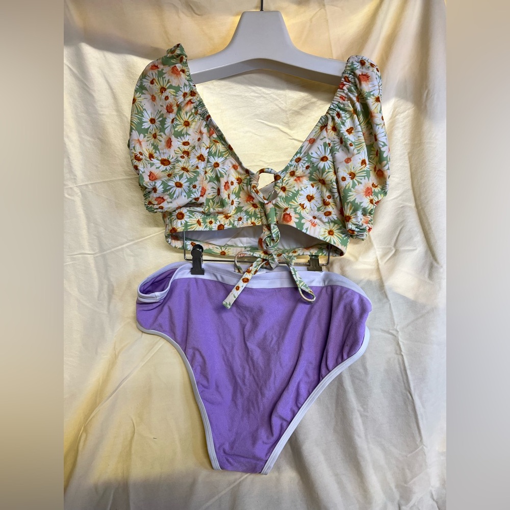 Bathing suit 😎 - Picture 3 of 11